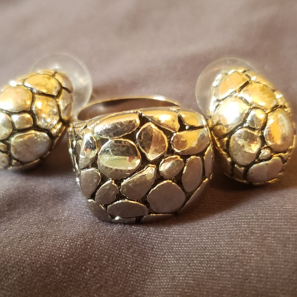 Ring and earring set